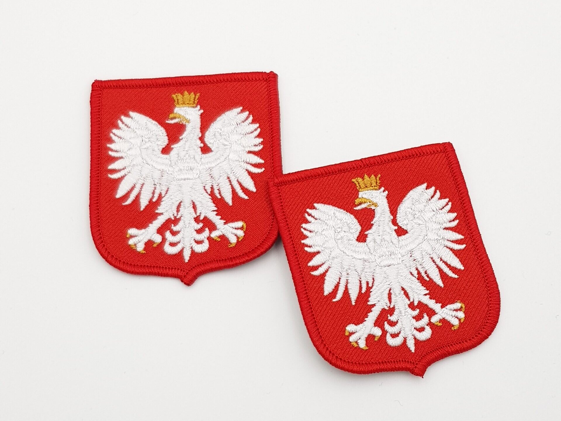 Oznaka przynależności państwowej (Godło) RP 813/MON