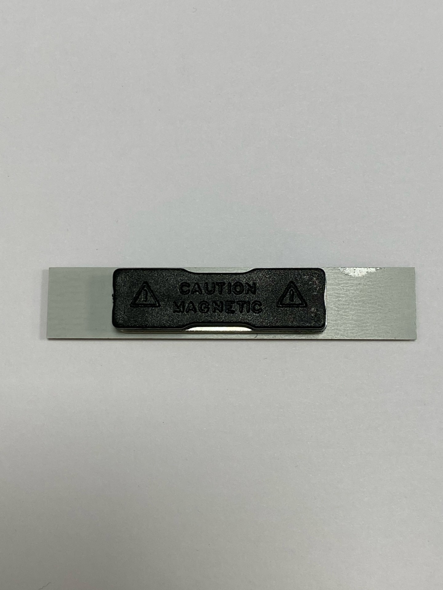 Identyfikator imienny wyjściowy - magnes